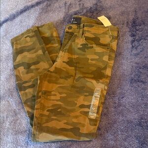 GAP Women's Green Camouflage Jeggings